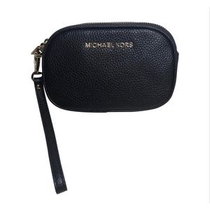 **SOLD** NWT Michael Kors Leather Zip Wristlet